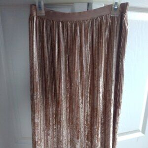Crushed velvet skirt NWOT